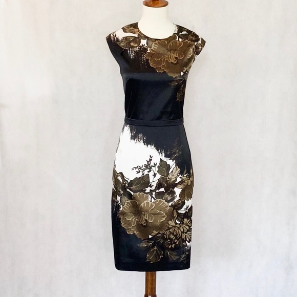 Elie Tahari Dresses & Skirts - Elie Tahari Floral Pattern Sheath Dress